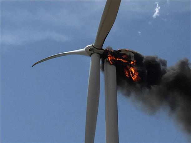 Texas turbine fire 08